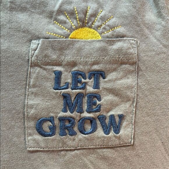 “Let Me Grow” 🌱 Graphic Cropped T-Shirt with Embroidery - Picture 1 of 8